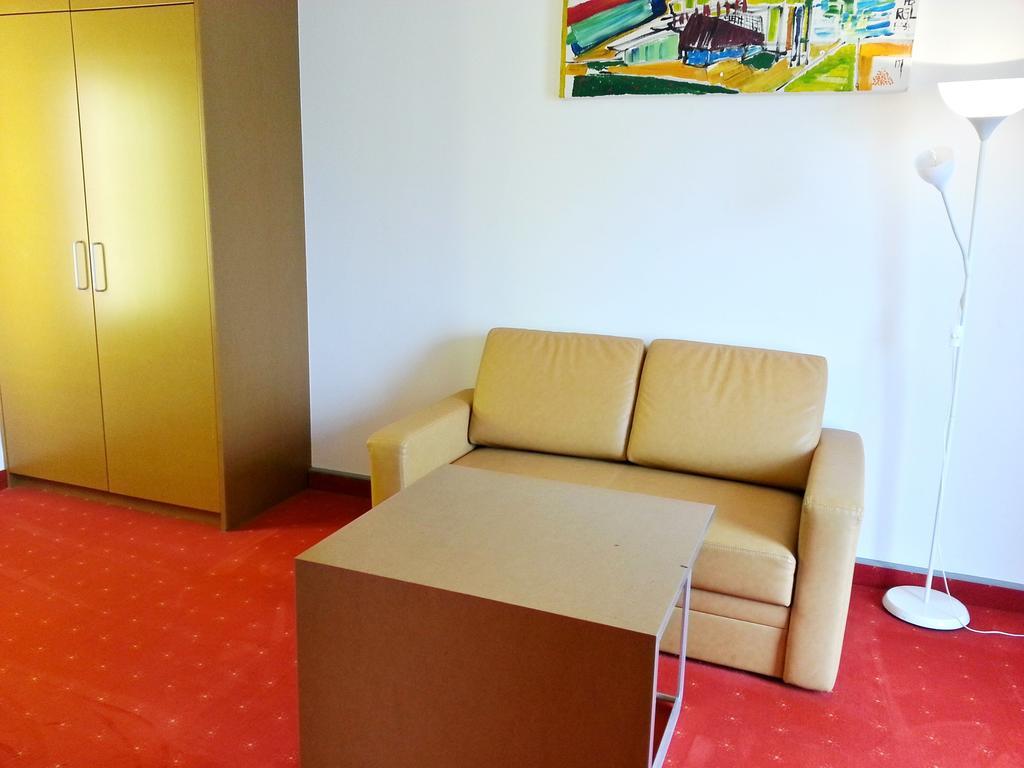 Hotel Orange Wings Krems Chambre photo