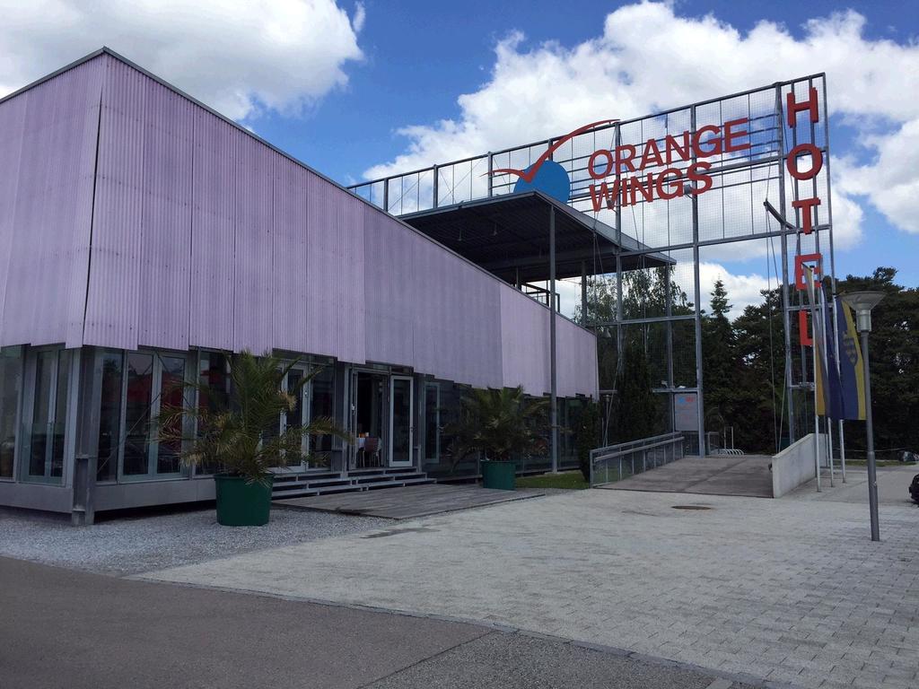 Hotel Orange Wings Krems Extérieur photo