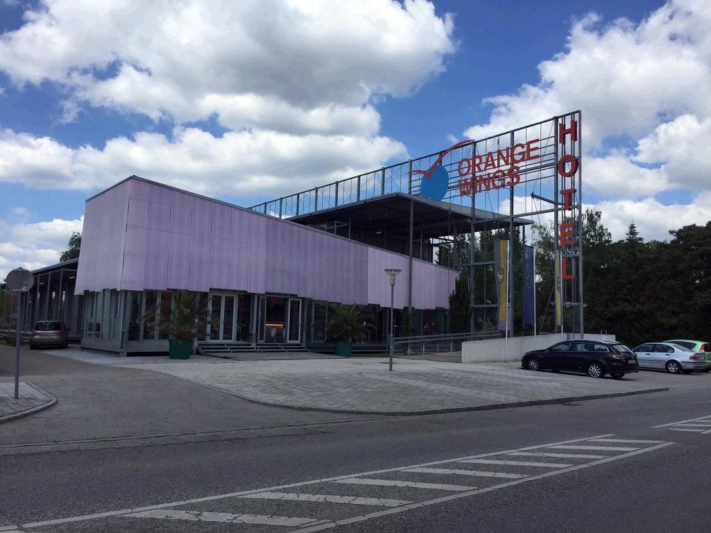 Hotel Orange Wings Krems Extérieur photo