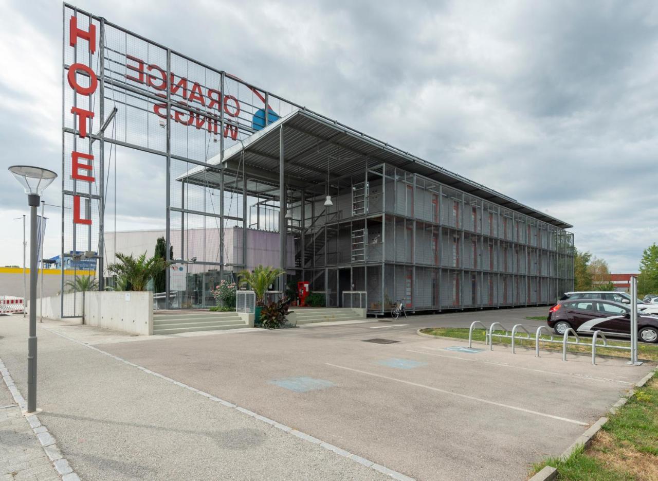 Hotel Orange Wings Krems Extérieur photo