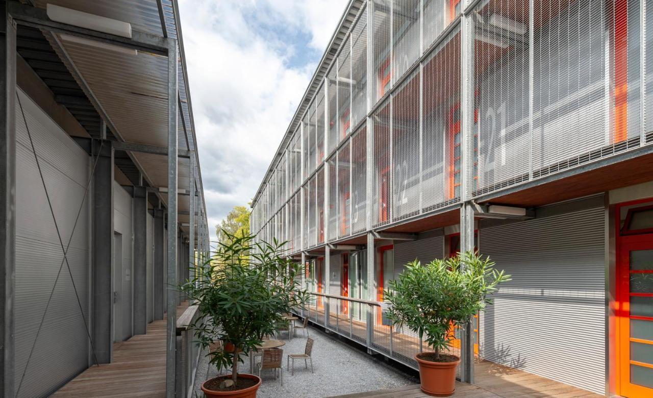 Hotel Orange Wings Krems Extérieur photo