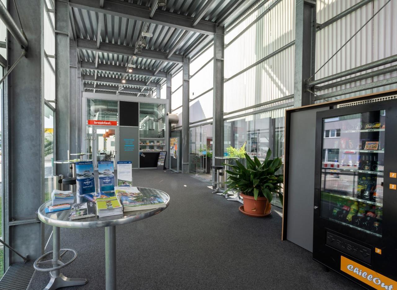 Hotel Orange Wings Krems Extérieur photo